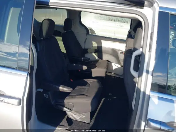 2C4RC1FG8JR133072 2018 CHRYSLER PACIFICA - Image 8