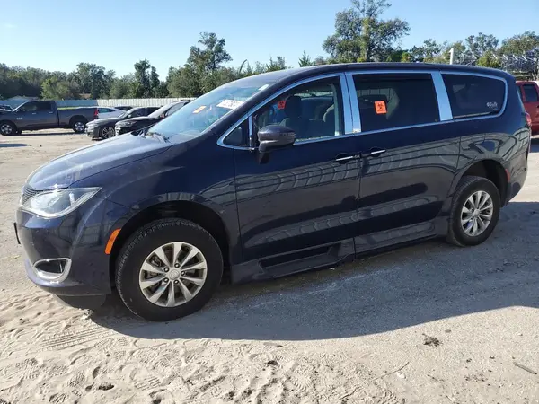 2C4RC1FG8JR183292 2018 CHRYSLER PACIFICA - Image 1