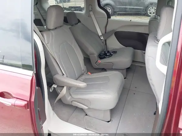 2C4RC1FG8JR197953 2018 CHRYSLER PACIFICA - Image 8