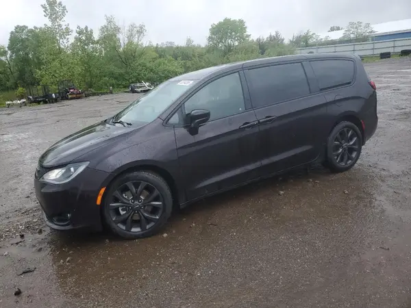 2C4RC1FG8JR226738 2018 CHRYSLER PACIFICA - Image 1