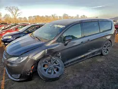 2C4RC1FG8JR228831 2018 CHRYSLER PACIFICA