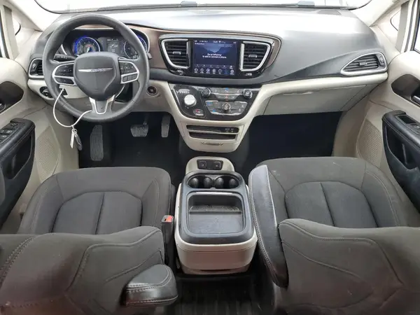 2C4RC1FG8JR271422 2018 CHRYSLER PACIFICA - Image 8