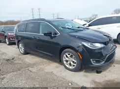 2C4RC1FG8JR294330 2018 CHRYSLER PACIFICA