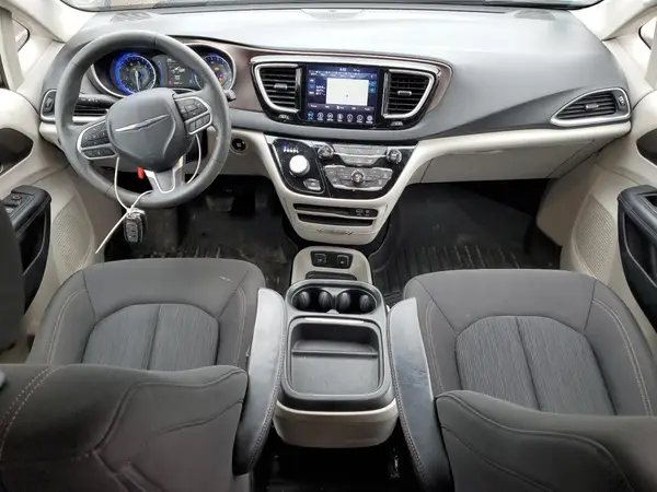2C4RC1FG8JR323311 2018 CHRYSLER PACIFICA - Image 8