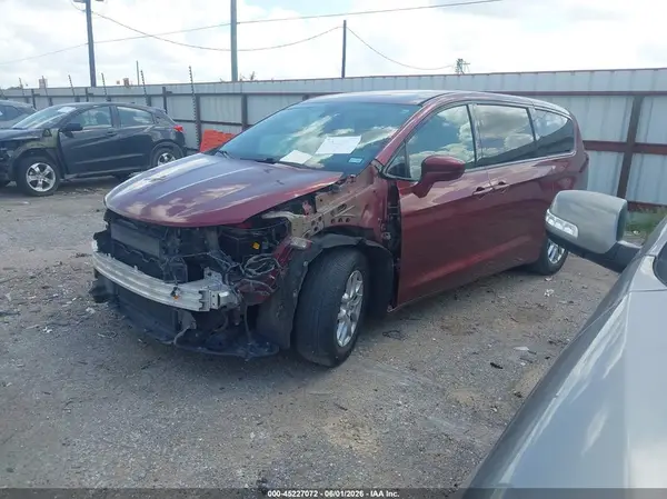 2C4RC1FG8JR334051 2018 CHRYSLER PACIFICA - Image 2