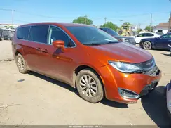 2C4RC1FG8JR350458 2018 CHRYSLER PACIFICA