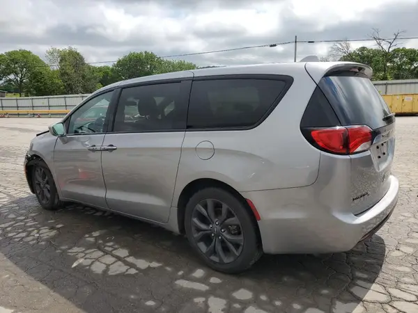 2C4RC1FG8JR358284 2018 CHRYSLER PACIFICA - Image 2
