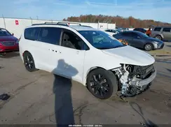 2C4RC1FG8KR532386 2019 CHRYSLER PACIFICA