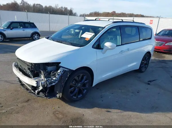 2C4RC1FG8KR532386 2019 CHRYSLER PACIFICA - Image 2