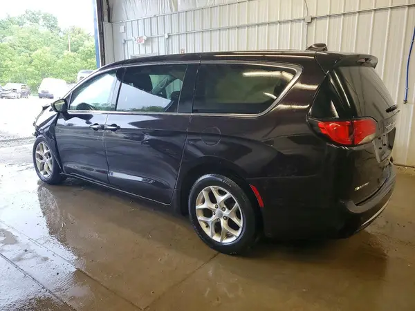 2C4RC1FG8KR552704 2019 CHRYSLER PACIFICA - Image 2