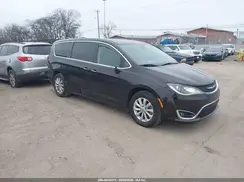 2C4RC1FG8KR559569 2019 CHRYSLER PACIFICA