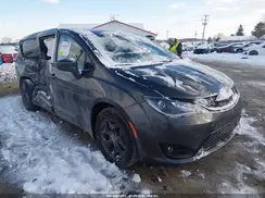 2C4RC1FG8KR567512 2019 CHRYSLER PACIFICA