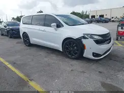 2C4RC1FG8KR583421 2019 CHRYSLER PACIFICA