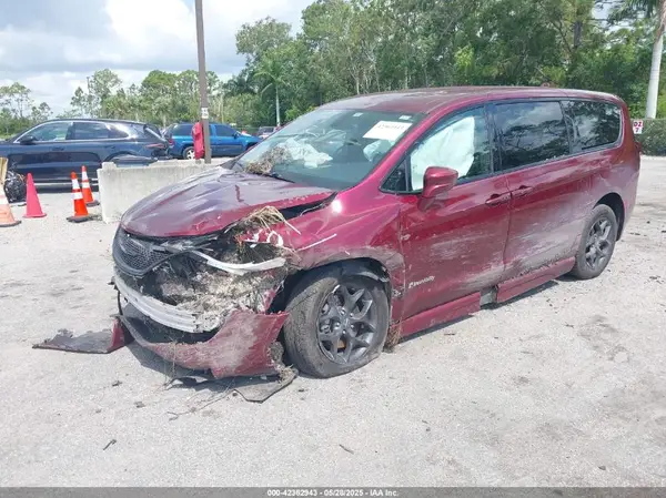2C4RC1FG8KR613842 2019 CHRYSLER PACIFICA - Image 2
