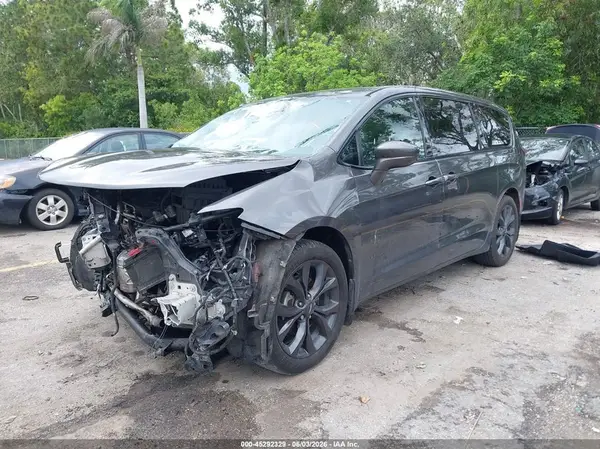 2C4RC1FG8KR633332 2019 CHRYSLER PACIFICA - Image 2
