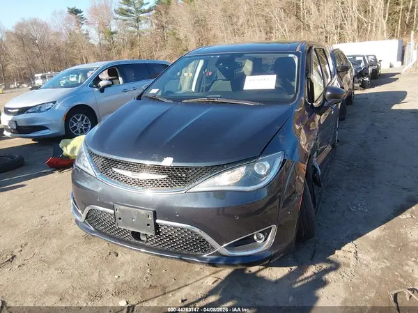2C4RC1FG8KR635856 2019 CHRYSLER PACIFICA - Image 2