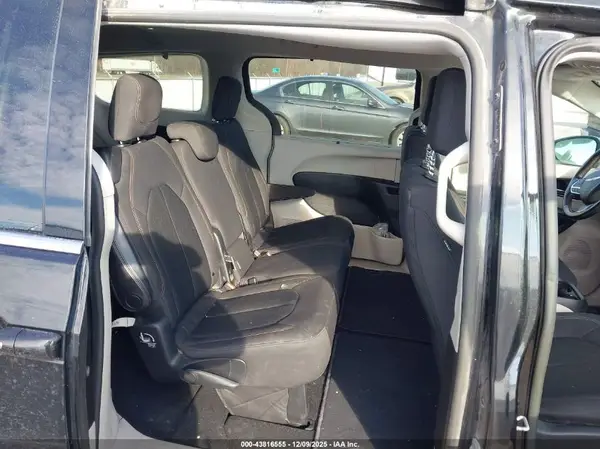 2C4RC1FG8KR653144 2019 CHRYSLER PACIFICA - Image 8