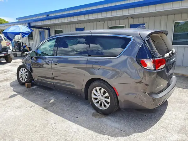 2C4RC1FG8KR738081 2019 CHRYSLER PACIFICA - Image 2