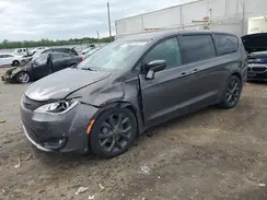 2C4RC1FG8KR746844 2019 CHRYSLER PACIFICA