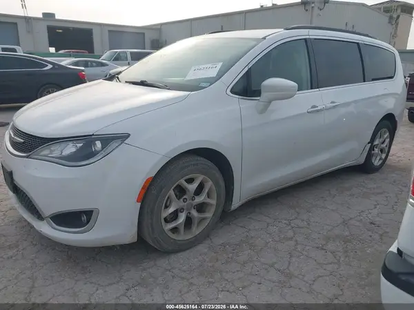2C4RC1FG8LR143331 2020 CHRYSLER PACIFICA - Image 2