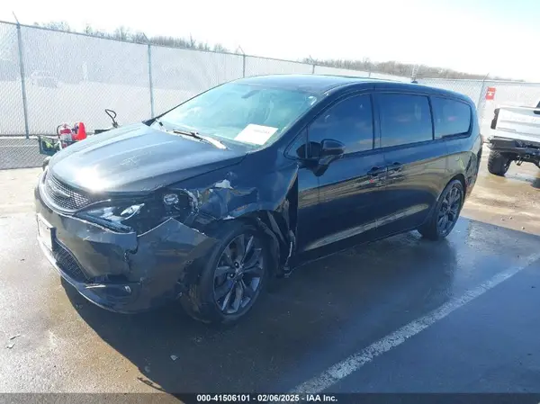 2C4RC1FG8LR150540 2020 CHRYSLER PACIFICA - Image 2