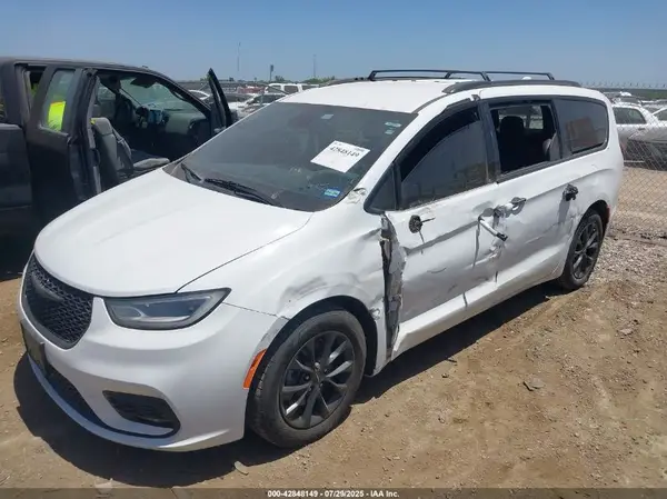 2C4RC1FG8MR510150 2021 CHRYSLER PACIFICA - Image 2