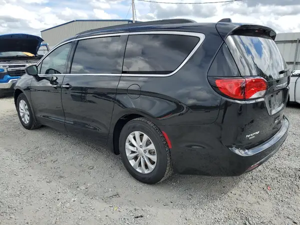 2C4RC1FG9JR103160 2018 CHRYSLER PACIFICA - Image 2