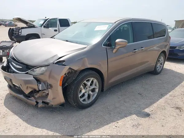 2C4RC1FG9JR103479 2018 CHRYSLER PACIFICA - Image 2