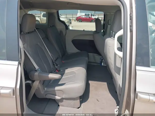 2C4RC1FG9JR103479 2018 CHRYSLER PACIFICA - Image 8