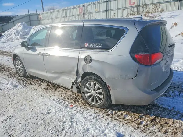 2C4RC1FG9JR117558 2018 CHRYSLER PACIFICA - Image 2