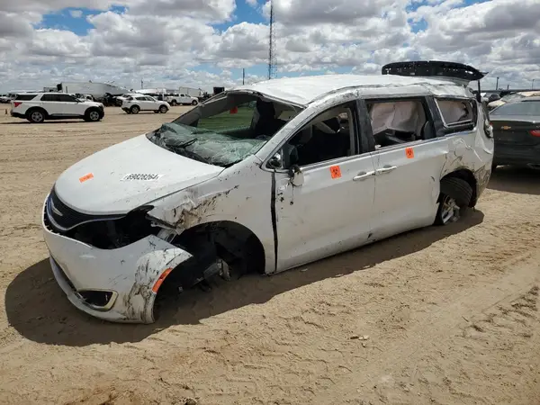 2C4RC1FG9JR122663 2018 CHRYSLER PACIFICA - Image 1