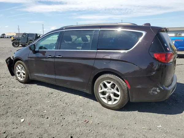 2C4RC1FG9JR128916 2018 CHRYSLER PACIFICA - Image 2