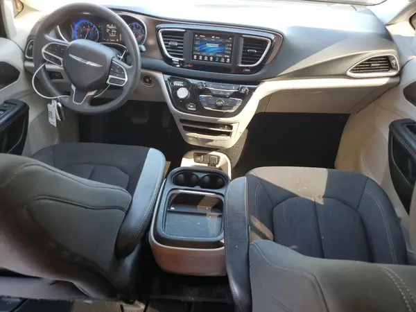 2C4RC1FG9JR174939 2018 CHRYSLER PACIFICA - Image 8