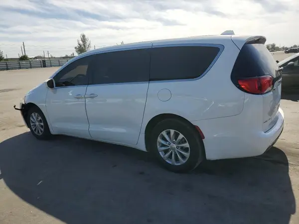 2C4RC1FG9JR279075 2018 CHRYSLER PACIFICA - Image 2