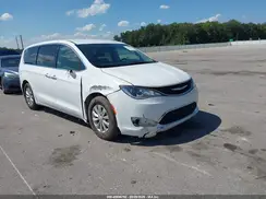 2C4RC1FG9JR279481 2018 CHRYSLER PACIFICA