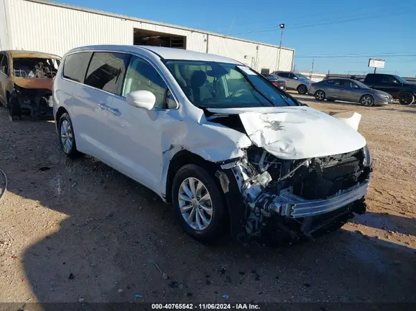 2C4RC1FG9JR280064 2018 CHRYSLER PACIFICA - Image 1