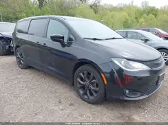 2C4RC1FG9JR289332 2018 CHRYSLER PACIFICA