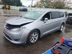 2C4RC1FG9JR294062 2018 CHRYSLER PACIFICA