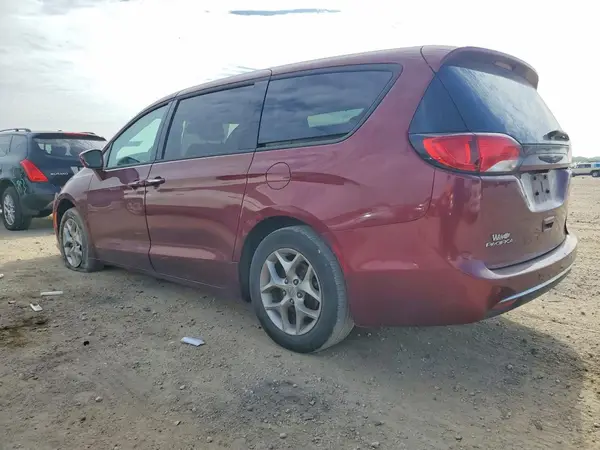 2C4RC1FG9JR351540 2018 CHRYSLER PACIFICA - Image 2