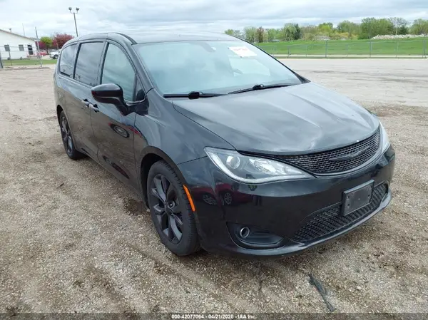2C4RC1FG9JR351697 2018 CHRYSLER PACIFICA - Image 1