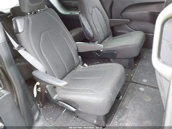 2C4RC1FG9JR351697 2018 CHRYSLER PACIFICA - Image 8