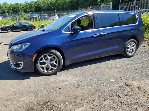 2C4RC1FG9JR351750 2018 CHRYSLER PACIFICA - Image 1