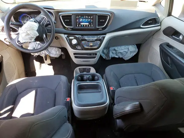 2C4RC1FG9JR351750 2018 CHRYSLER PACIFICA - Image 8