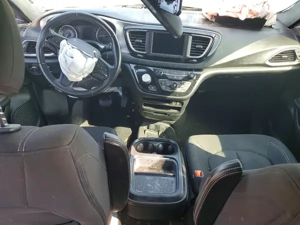2C4RC1FG9JR352252 2018 CHRYSLER PACIFICA - Image 8