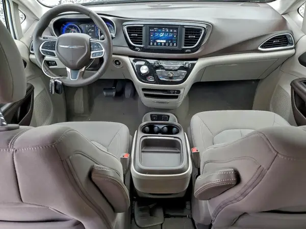 2C4RC1FG9JR352266 2018 CHRYSLER PACIFICA - Image 8