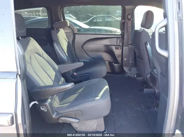 2C4RC1FG9KR532140 2019 CHRYSLER PACIFICA - Image 8