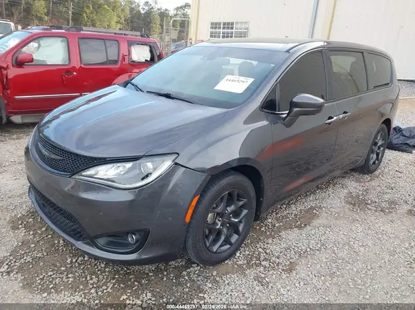 2C4RC1FG9KR575893 2019 CHRYSLER PACIFICA - Image 2