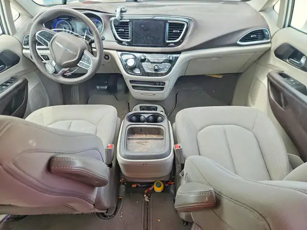2C4RC1FG9KR576882 2019 CHRYSLER PACIFICA - Image 8