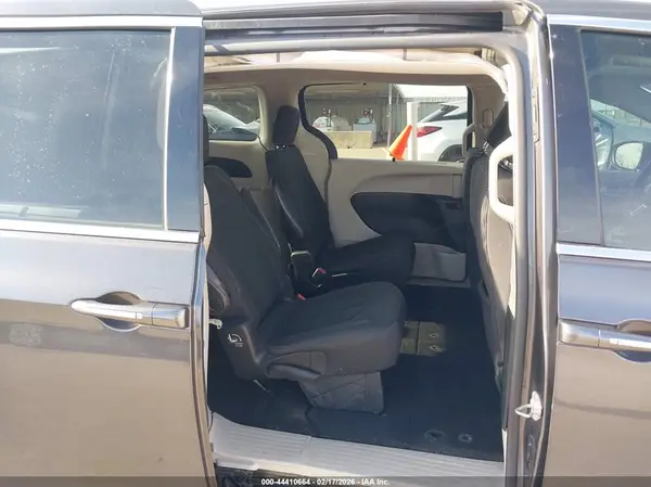 2C4RC1FG9KR576977 2019 CHRYSLER PACIFICA - Image 8