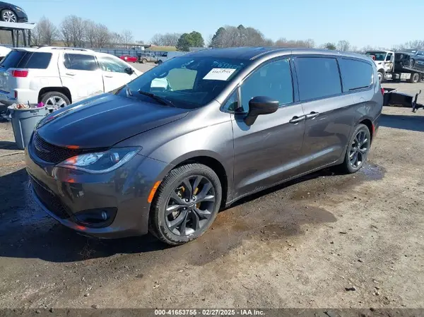 2C4RC1FG9KR583413 2019 CHRYSLER PACIFICA - Image 2